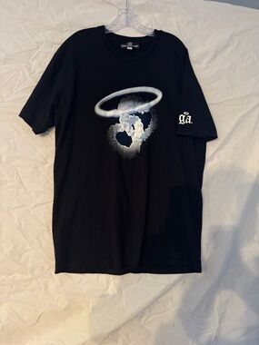 Black Graphic Short Sleeve Tee with Halo Print